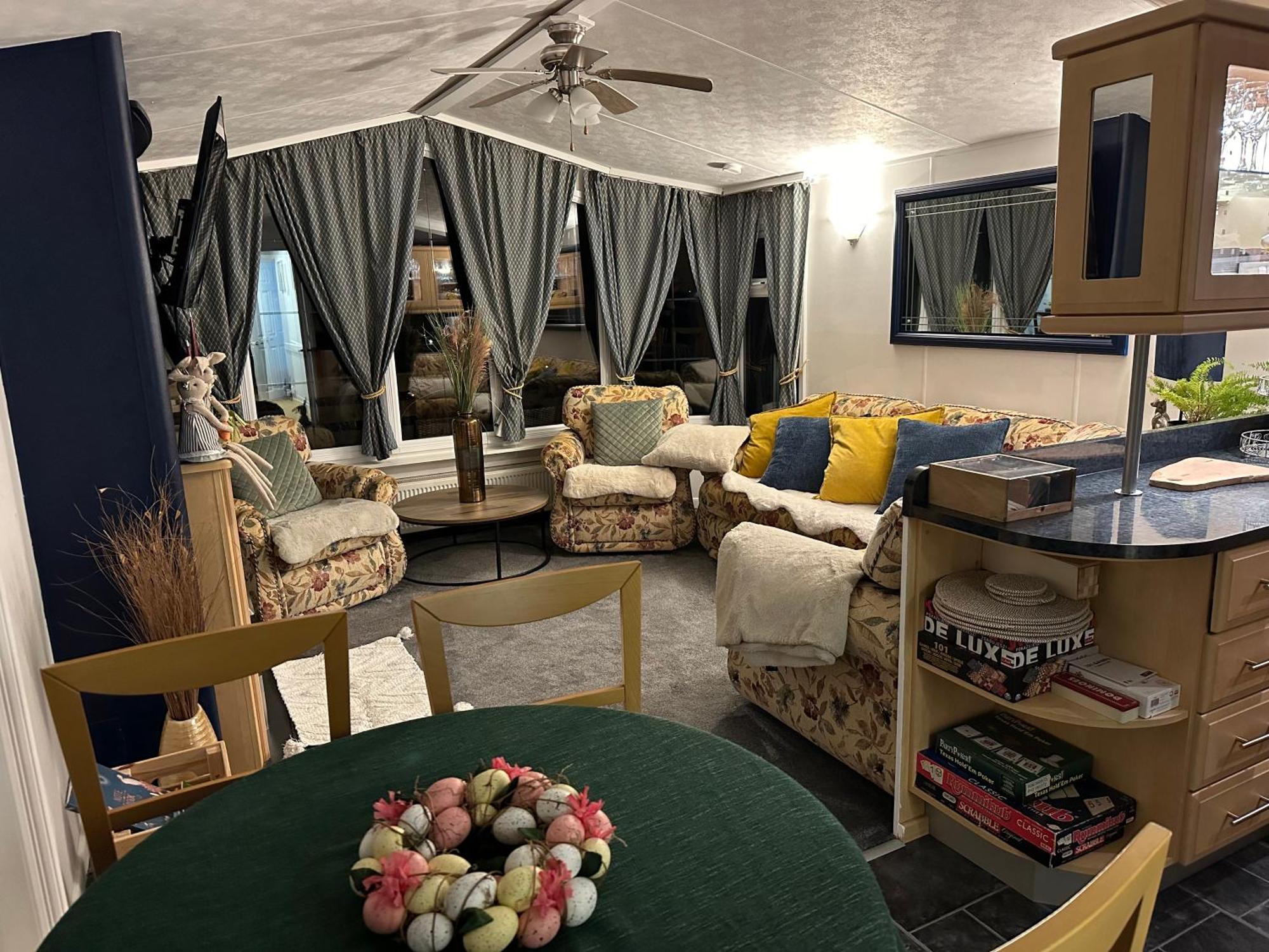Caravan Rabbit House No 81 At Three Lochs Holiday Park Newton Stewart Eksteriør bilde
