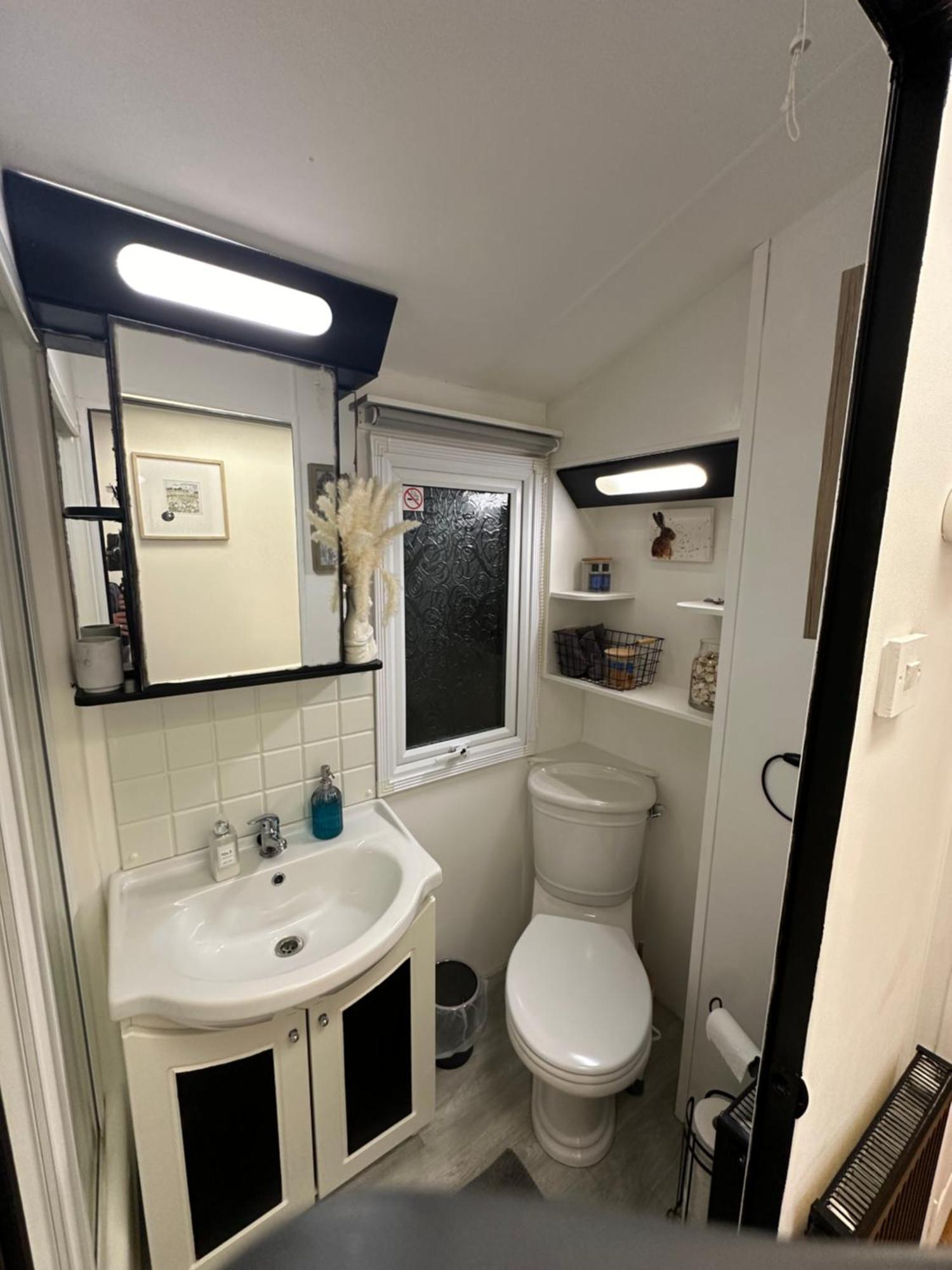 Caravan Rabbit House No 81 At Three Lochs Holiday Park Newton Stewart Eksteriør bilde